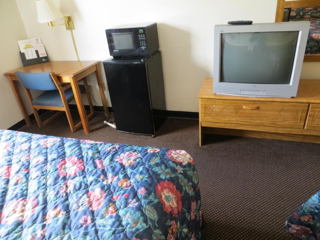 Hotel Super 8 By Wyndham Du Quoin Habitación foto